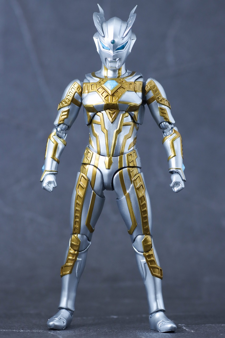 S.H.フィギュアーツ　ウルティメイトシャイニングウルトラマンゼロ ニュージェネ スターズVer.　レビュー　本体