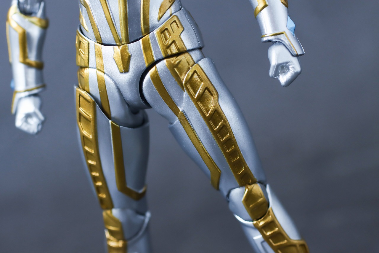 S.H.フィギュアーツ　ウルティメイトシャイニングウルトラマンゼロ ニュージェネ スターズVer.　レビュー　本体