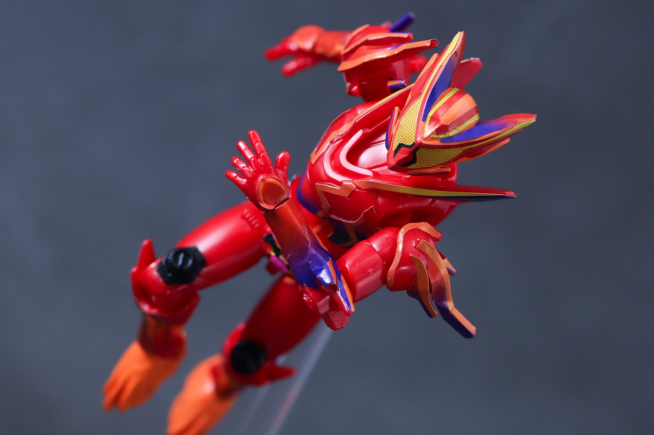 装動　仮面ライダーガヴ アメイジングミフォーム　レビュー