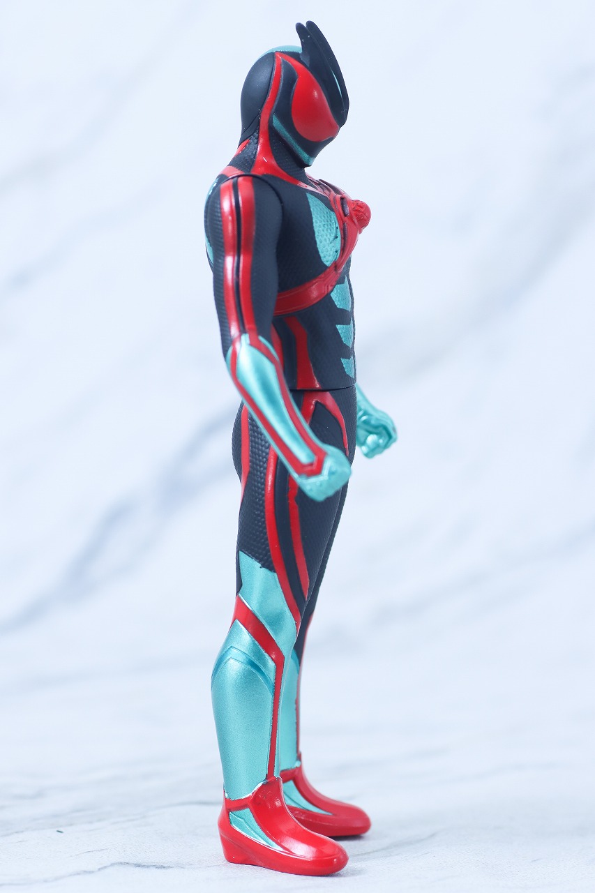 ライダーヒーローシリーズ　仮面ライダーゼッツ フィジカムインパクト 重塗装ver.　レビュー　本体