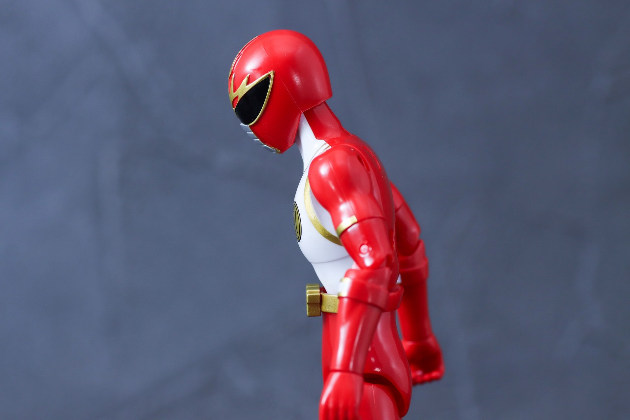 アクションヒーロー　リュウレンジャー　レビュー　可動範囲