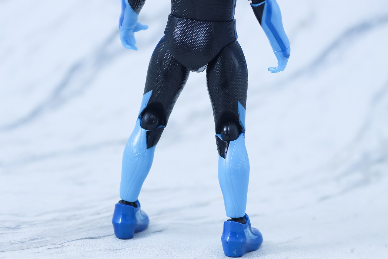 仮面ライダーアクションフィギュア　仮面ライダーゼッツ テクノロムストリーム　レビュー　本体