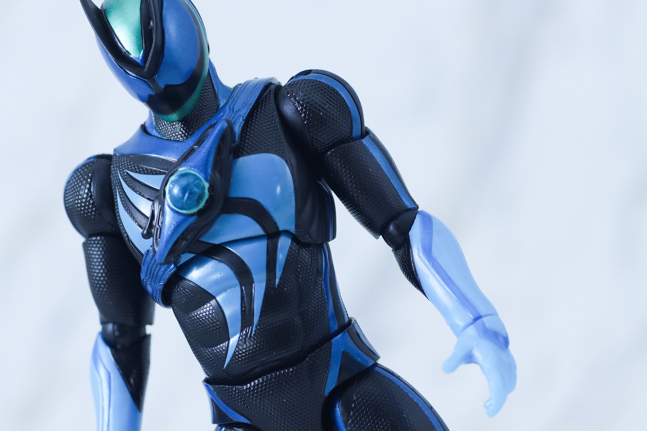 仮面ライダーアクションフィギュア　仮面ライダーゼッツ テクノロムストリーム　レビュー　本体