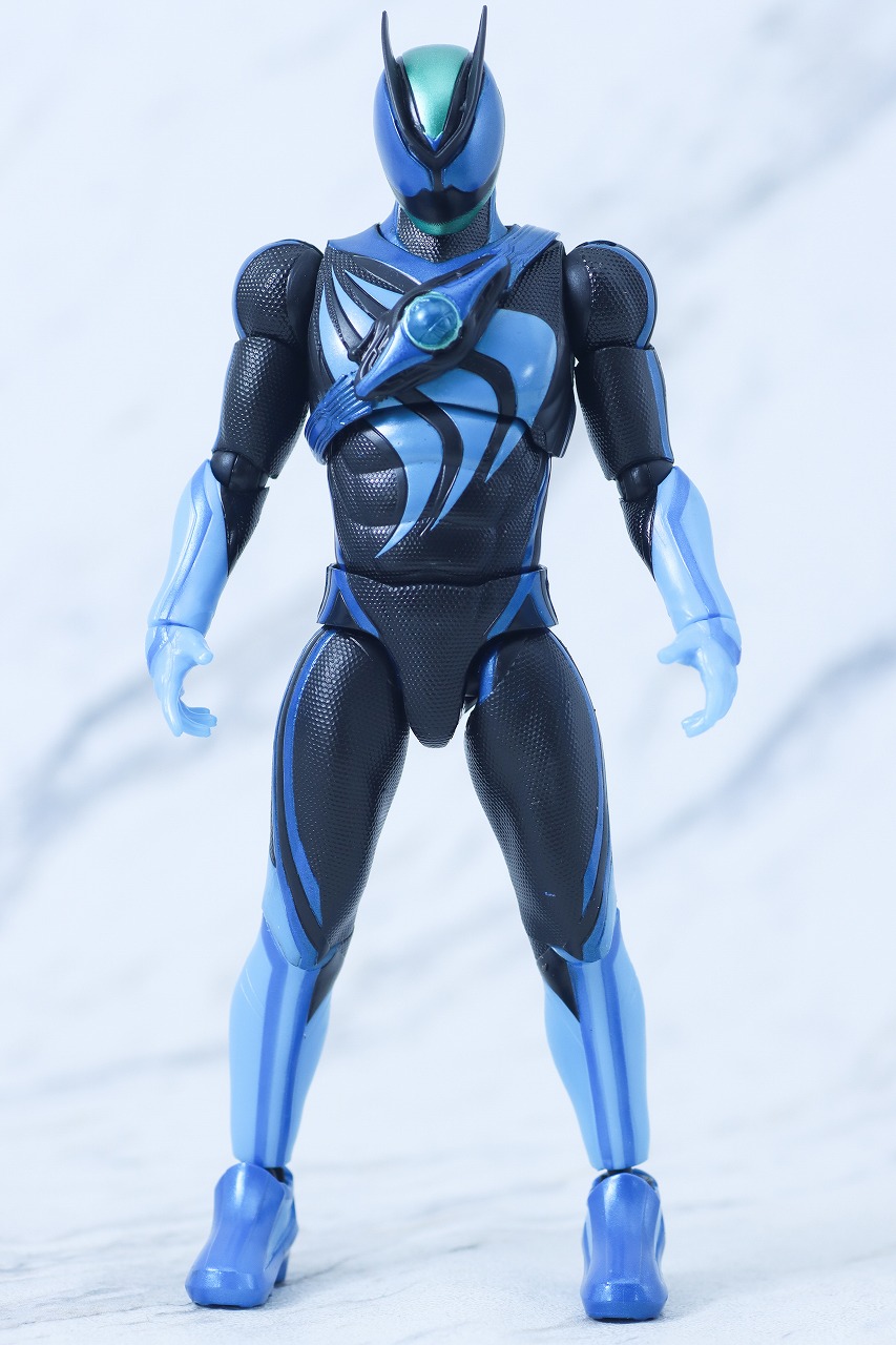 仮面ライダーアクションフィギュア　仮面ライダーゼッツ テクノロムストリーム　レビュー　本体