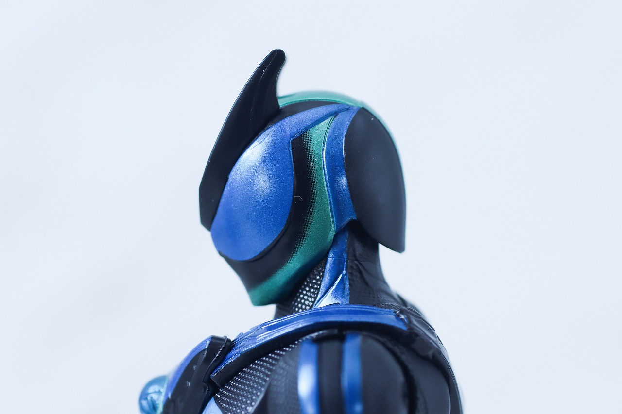 仮面ライダーアクションフィギュア　仮面ライダーゼッツ テクノロムストリーム　レビュー　本体