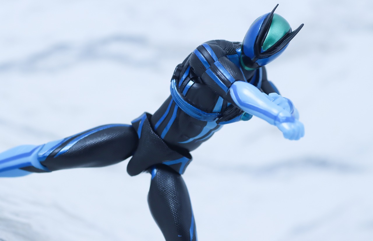 仮面ライダーアクションフィギュア　仮面ライダーゼッツ テクノロムストリーム　レビュー　アクション