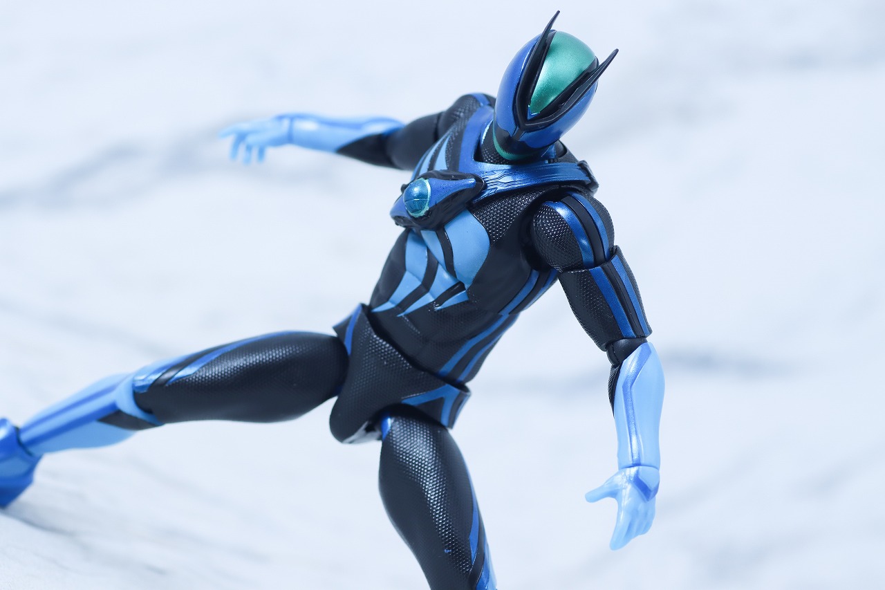 仮面ライダーアクションフィギュア　仮面ライダーゼッツ テクノロムストリーム　レビュー　アクション