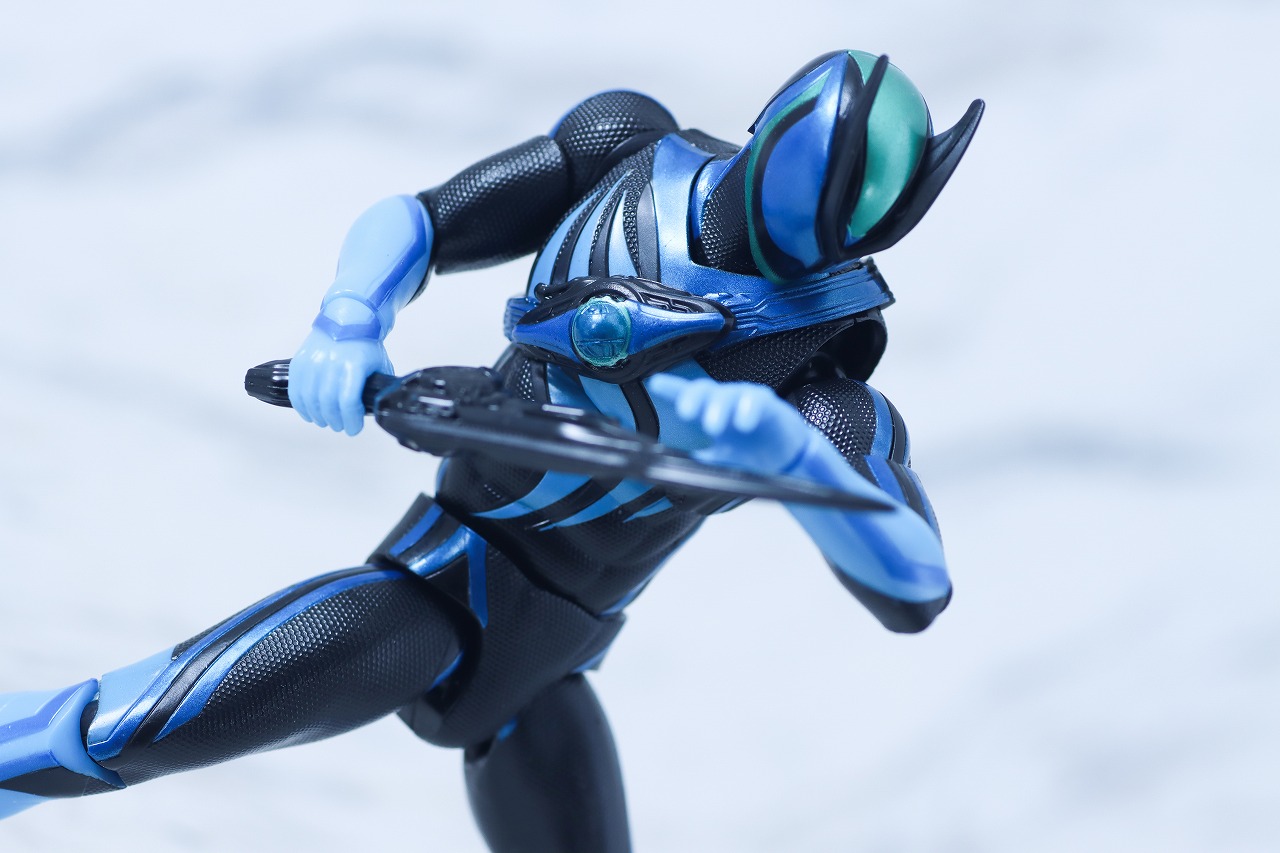 仮面ライダーアクションフィギュア　仮面ライダーゼッツ テクノロムストリーム　レビュー　アクション