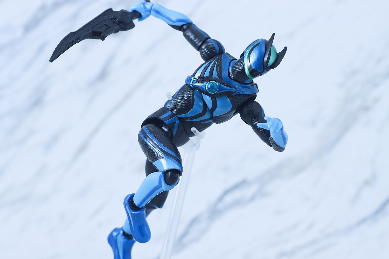 仮面ライダーアクションフィギュア　仮面ライダーゼッツ テクノロムストリーム　レビュー　アクション