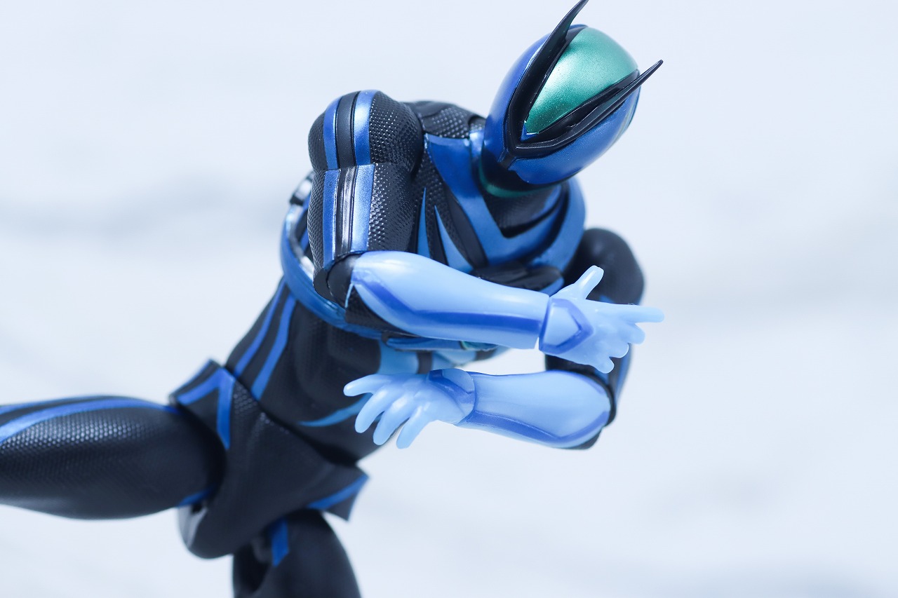 仮面ライダーアクションフィギュア　仮面ライダーゼッツ テクノロムストリーム　レビュー　アクション