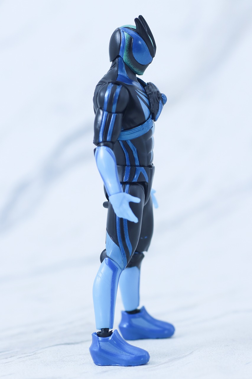 仮面ライダーアクションフィギュア カプセムチェンジコレクション　仮面ライダーゼッツ テクノロムセット　レビュー　本体