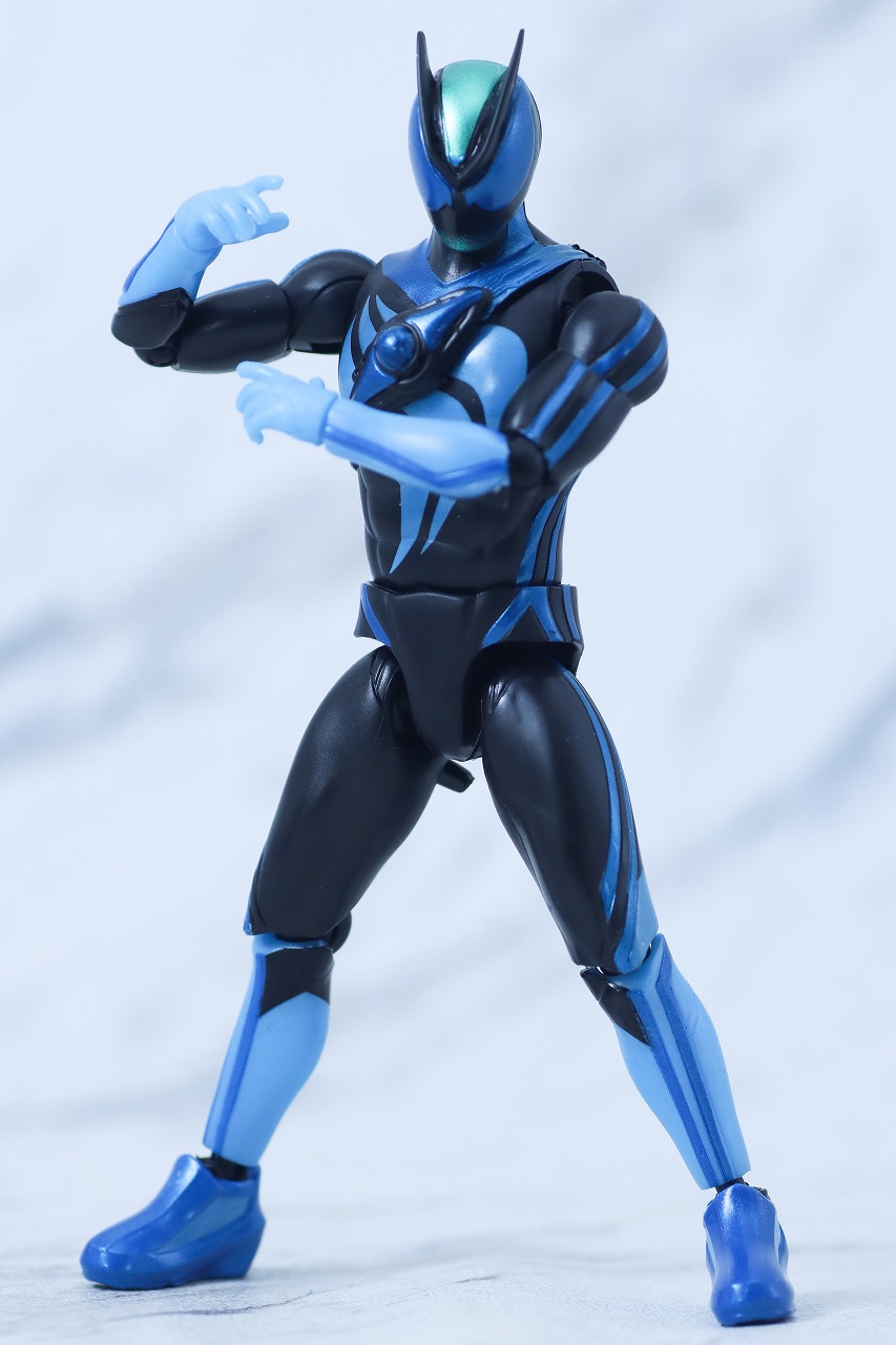 仮面ライダーアクションフィギュア カプセムチェンジコレクション　仮面ライダーゼッツ テクノロムセット　レビュー　本体