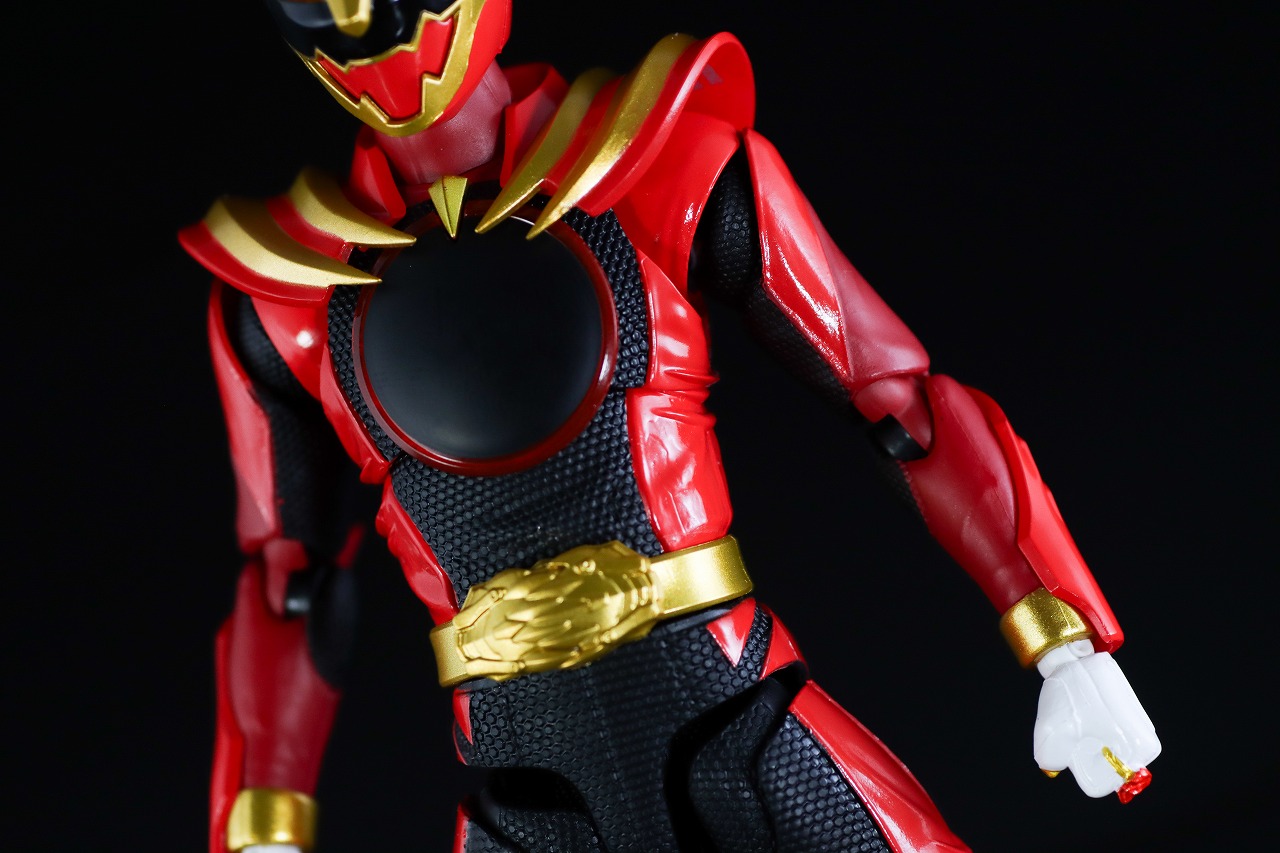 S.H.フィギュアーツ　ゴジュウルフ　レビュー　本体