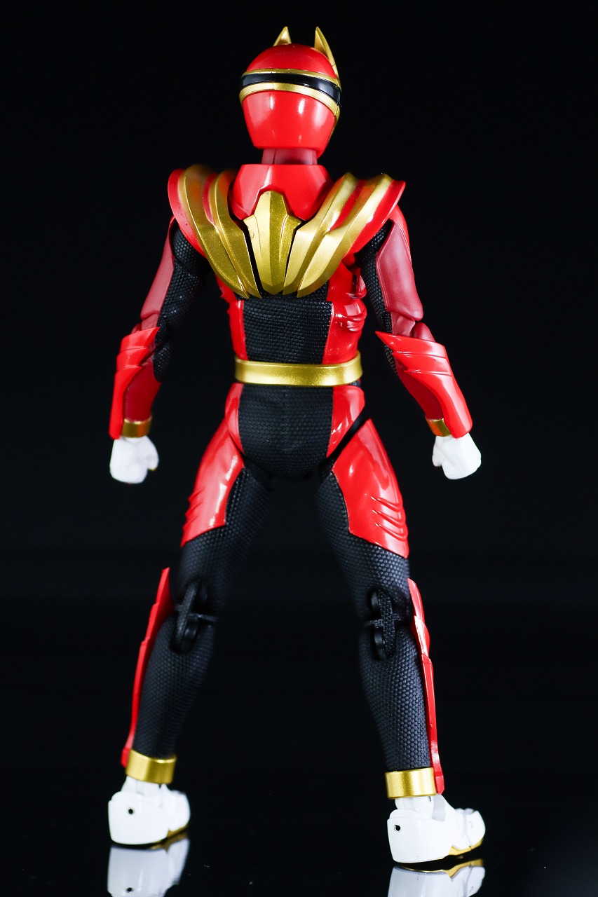 S.H.フィギュアーツ　ゴジュウルフ　レビュー　本体