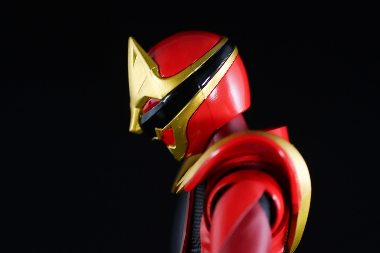 S.H.フィギュアーツ　ゴジュウルフ　レビュー　可動範囲