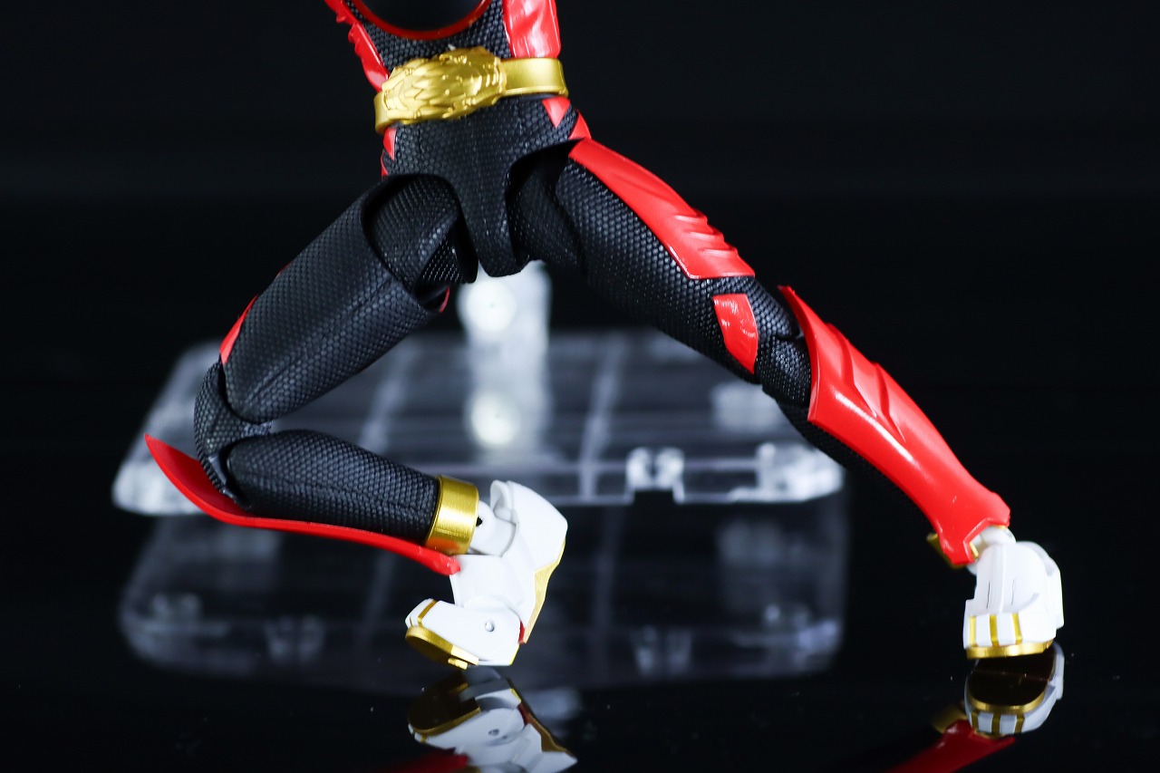 S.H.フィギュアーツ　ゴジュウルフ　レビュー　可動範囲