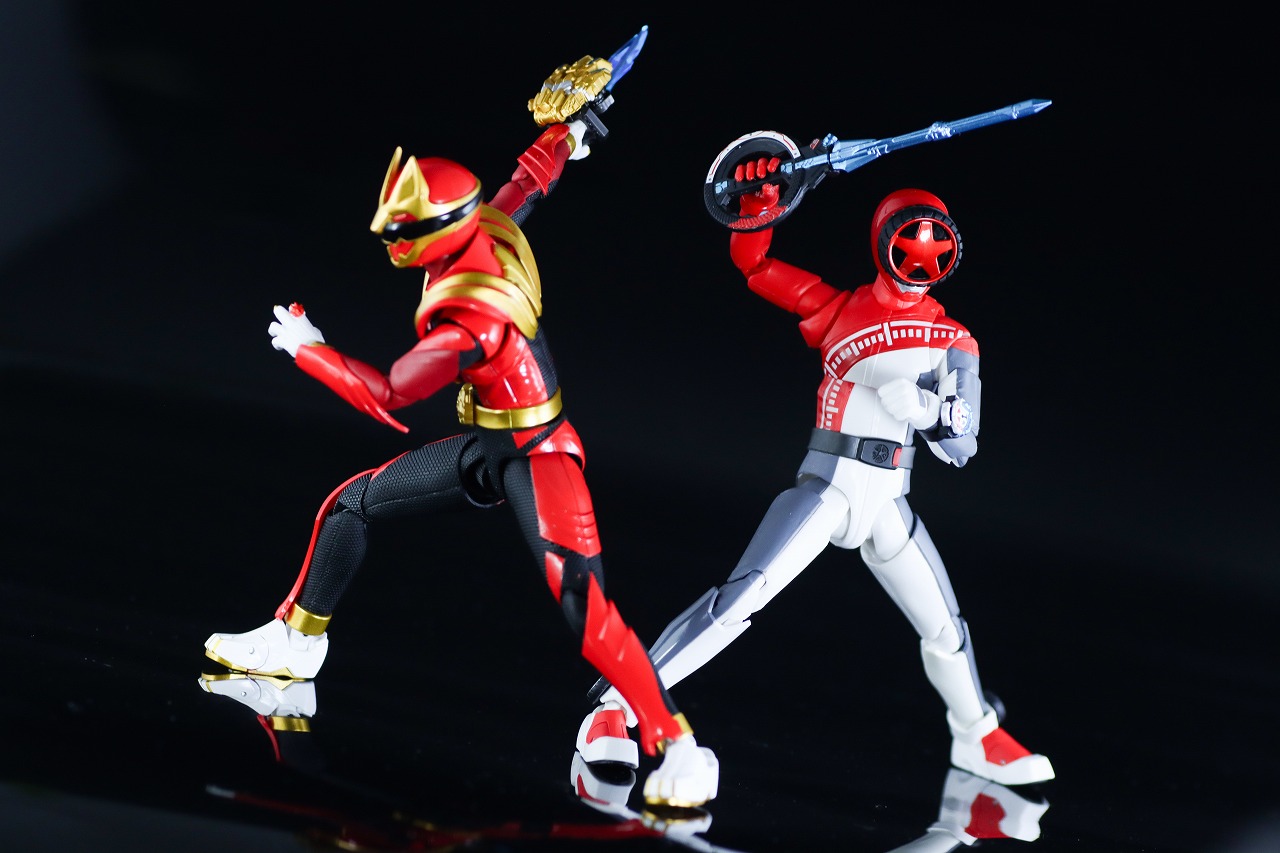 S.H.フィギュアーツ　ゴジュウルフ　レビュー　アクション　ブンレッド