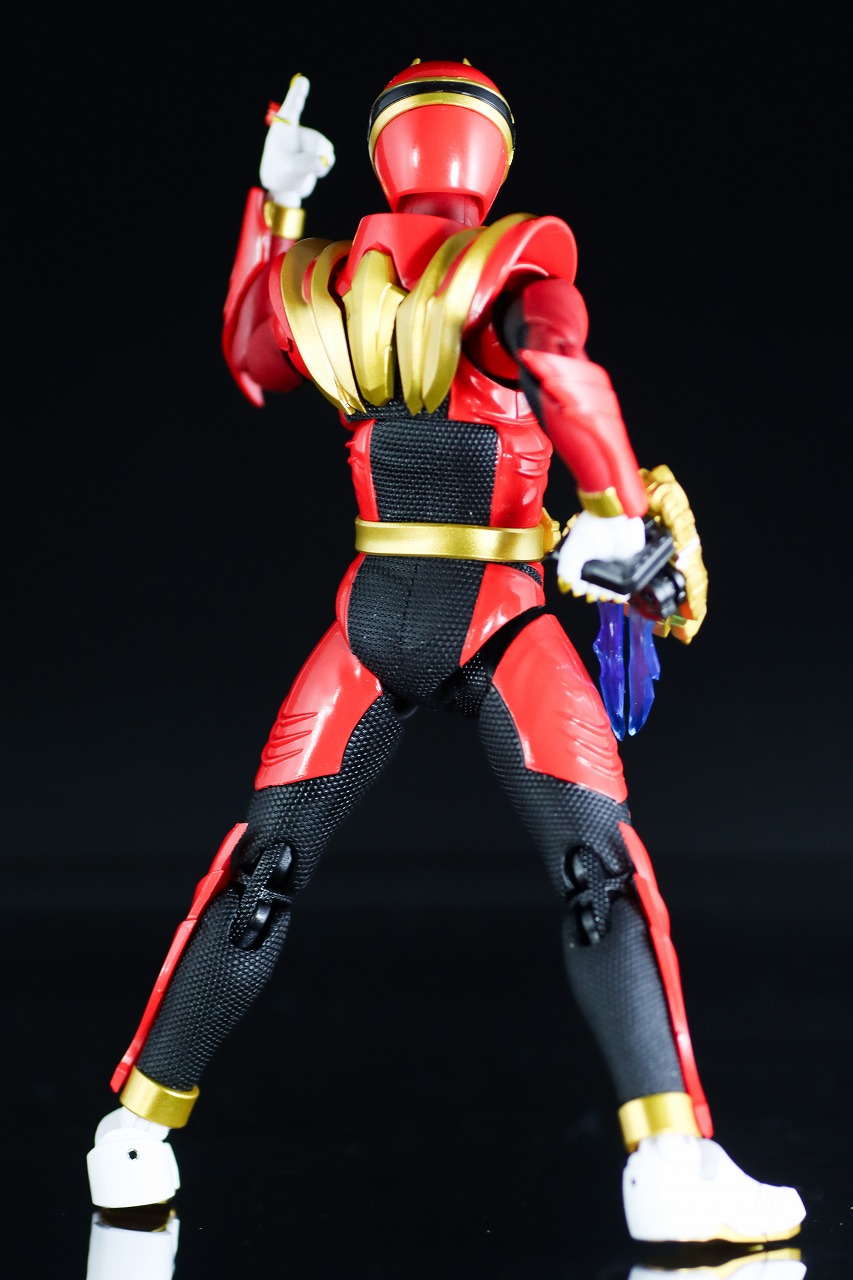 S.H.フィギュアーツ　ゴジュウルフ　レビュー　本体