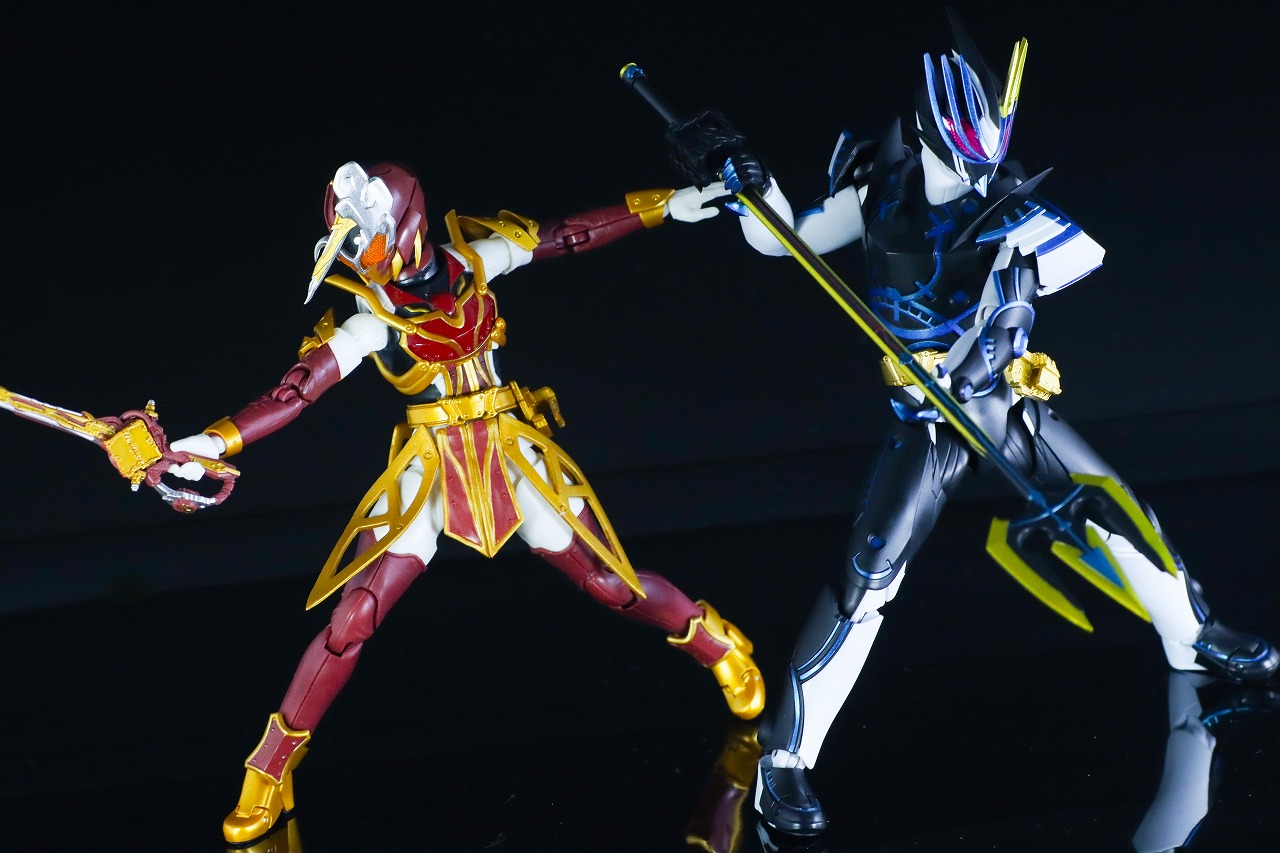 S.H.フィギュアーツ　仮面ライダーデュランダル オーシャンヒストリー　レビュー　アクション　仮面ライダーサーベラ 昆虫大百科