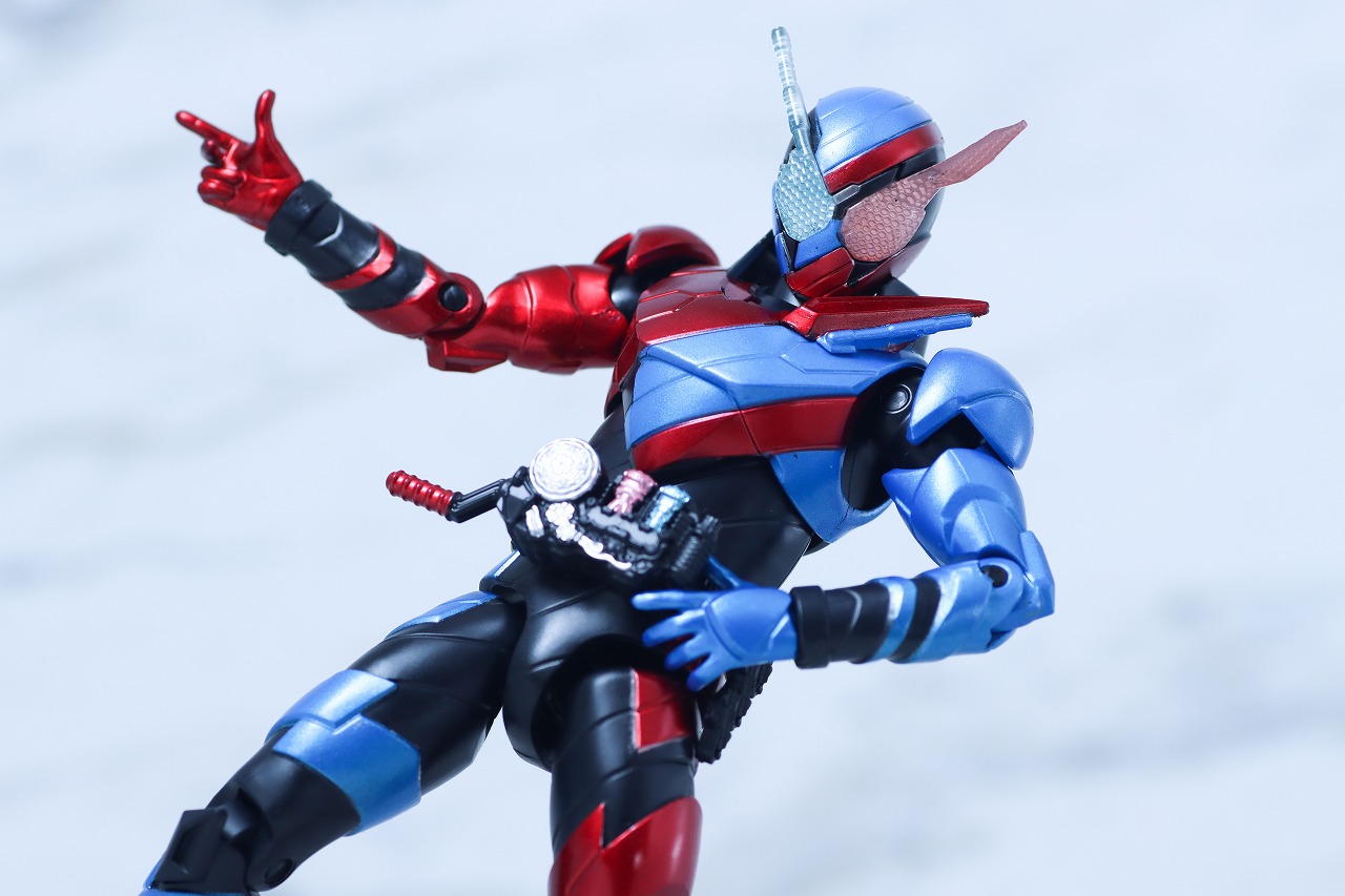 アクションフィギュア　仮面ライダービルド ラビットタンクフォーム　レビュー