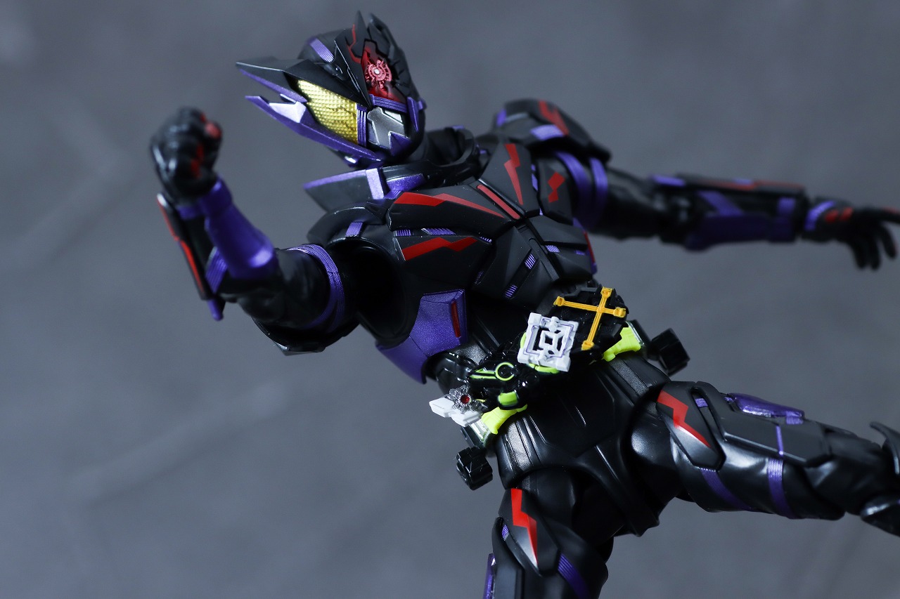 S.H.フィギュアーツ　仮面ライダー滅 アークスコーピオン Final Battle Weapons Set　レビュー