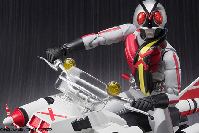 S.Hフィギュアーツ 仮面ライダーX & クルーザー セット