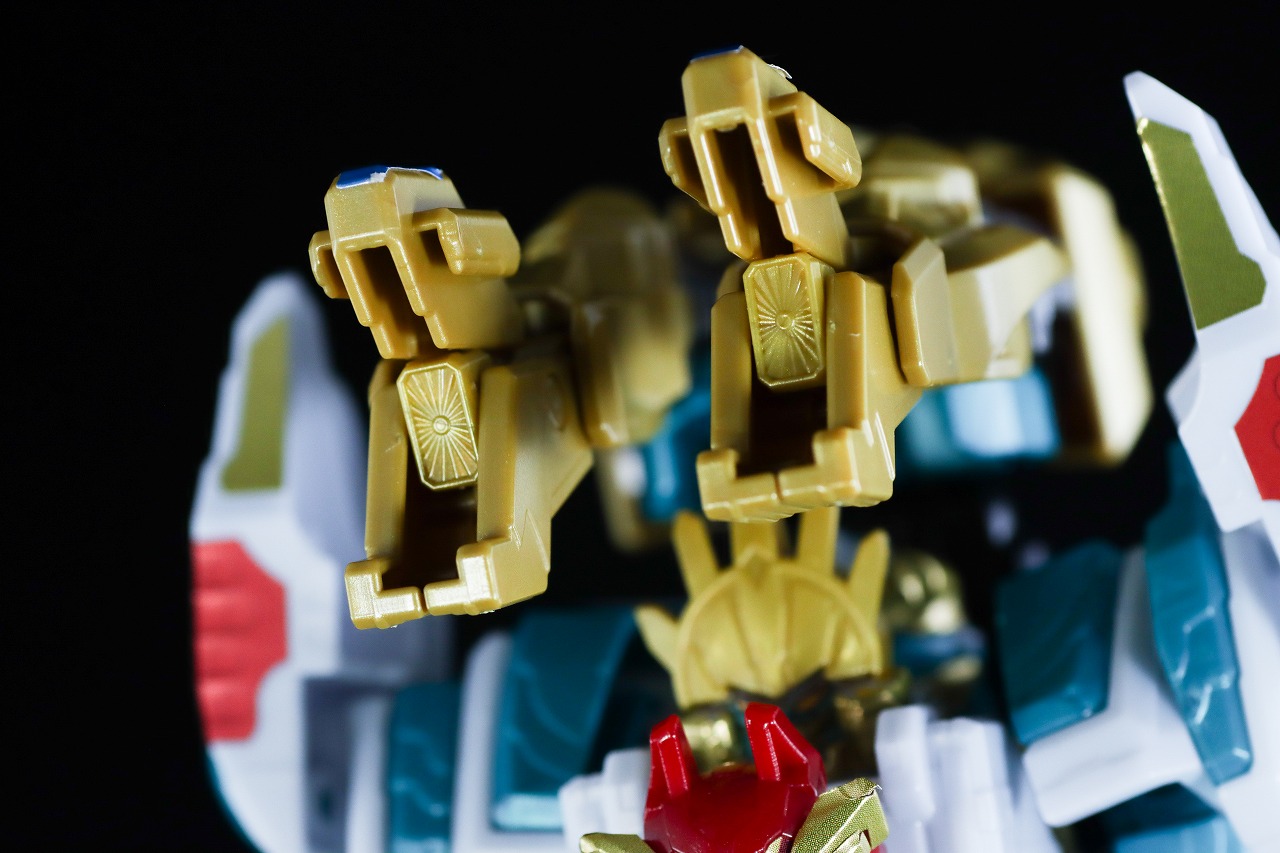 ミニプラ　テガソードホワイトバーン　レビュー　本体