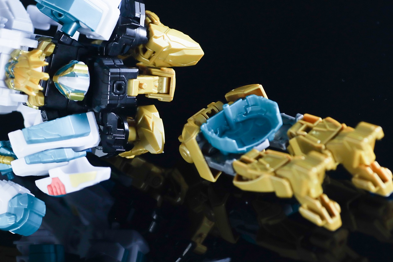 ミニプラ　テガソードホワイトバーン　レビュー　合体