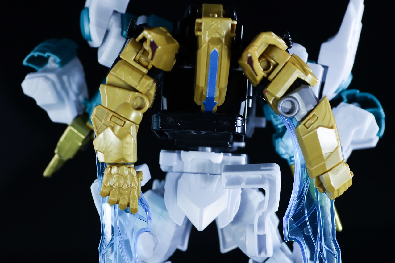 ミニプラ　テガソードホワイトバーン　レビュー　合体
