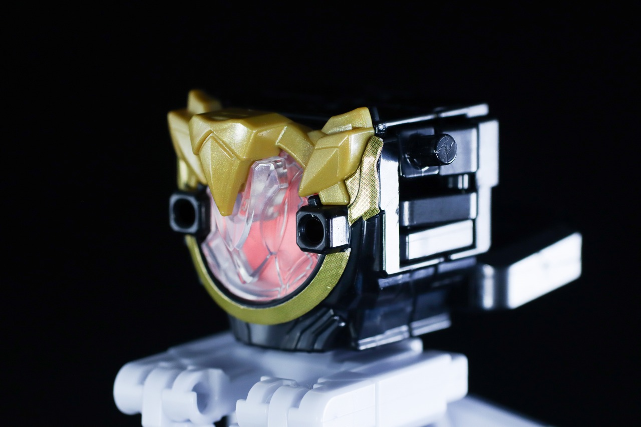 ミニプラ　テガソードホワイトバーン　レビュー　合体