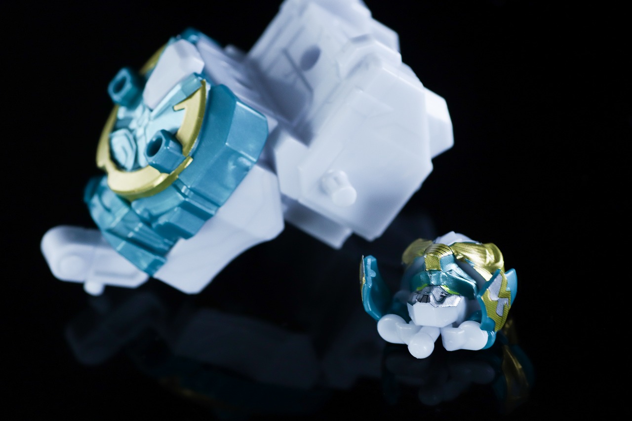 ミニプラ　テガソードホワイトバーン　レビュー　合体