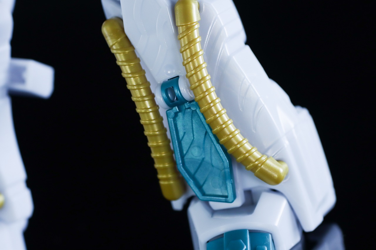 ミニプラ　テガソードホワイトバーン　レビュー　合体