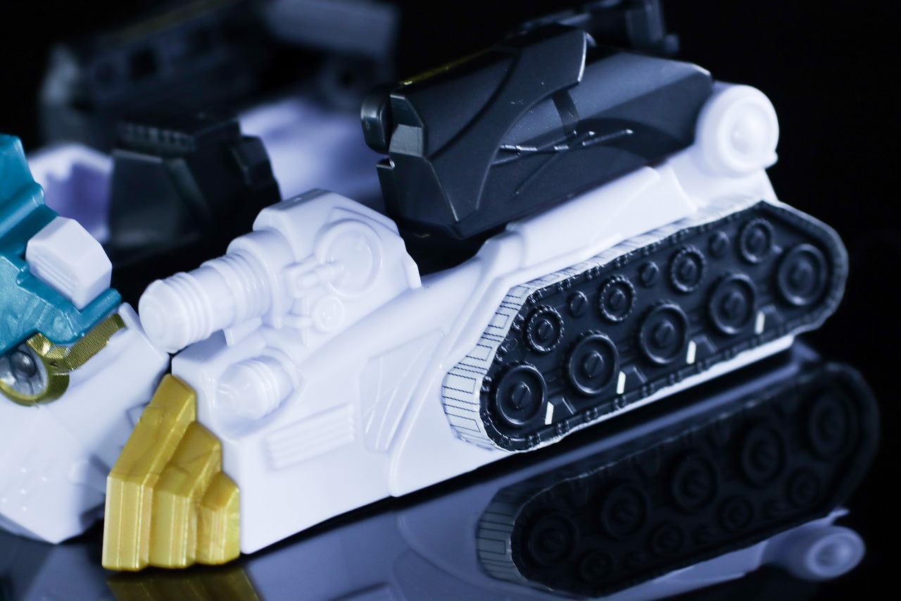 ミニプラ　べアックマ50　レビュー　本体