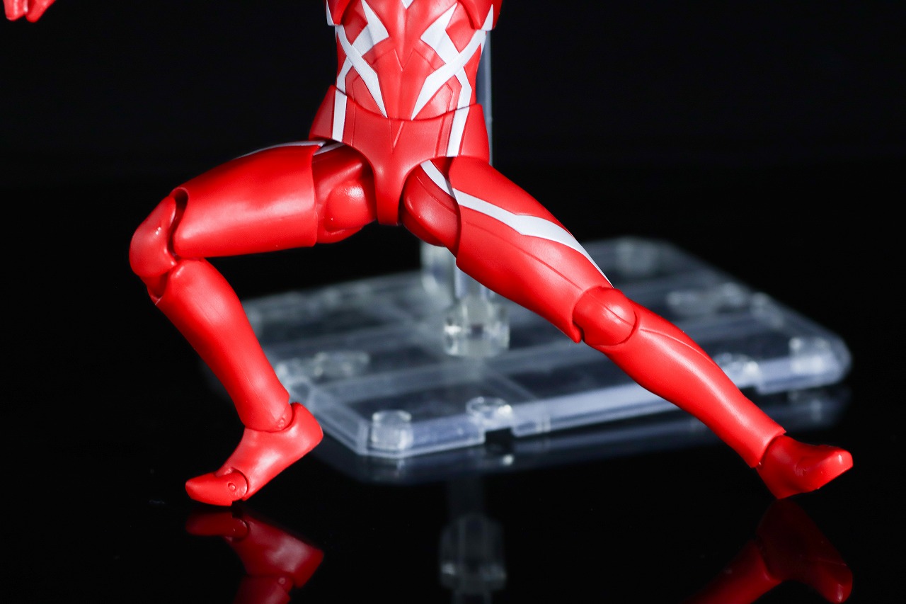 S.H.フィギュアーツ　ウルトラマンゼロ ワイルドバースト　レビュー　可動範囲