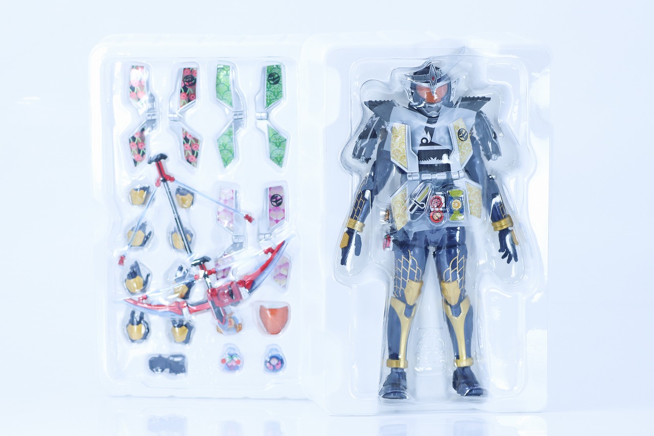 S.H.フィギュアーツ 真骨彫製法　仮面ライダー鎧武 ジンバーレモンアームズ　レビュー　パッケージ