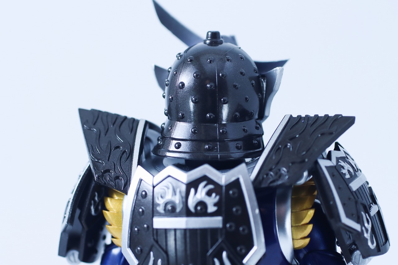 S.H.フィギュアーツ 真骨彫製法　仮面ライダー鎧武 ジンバーレモンアームズ　レビュー　本体