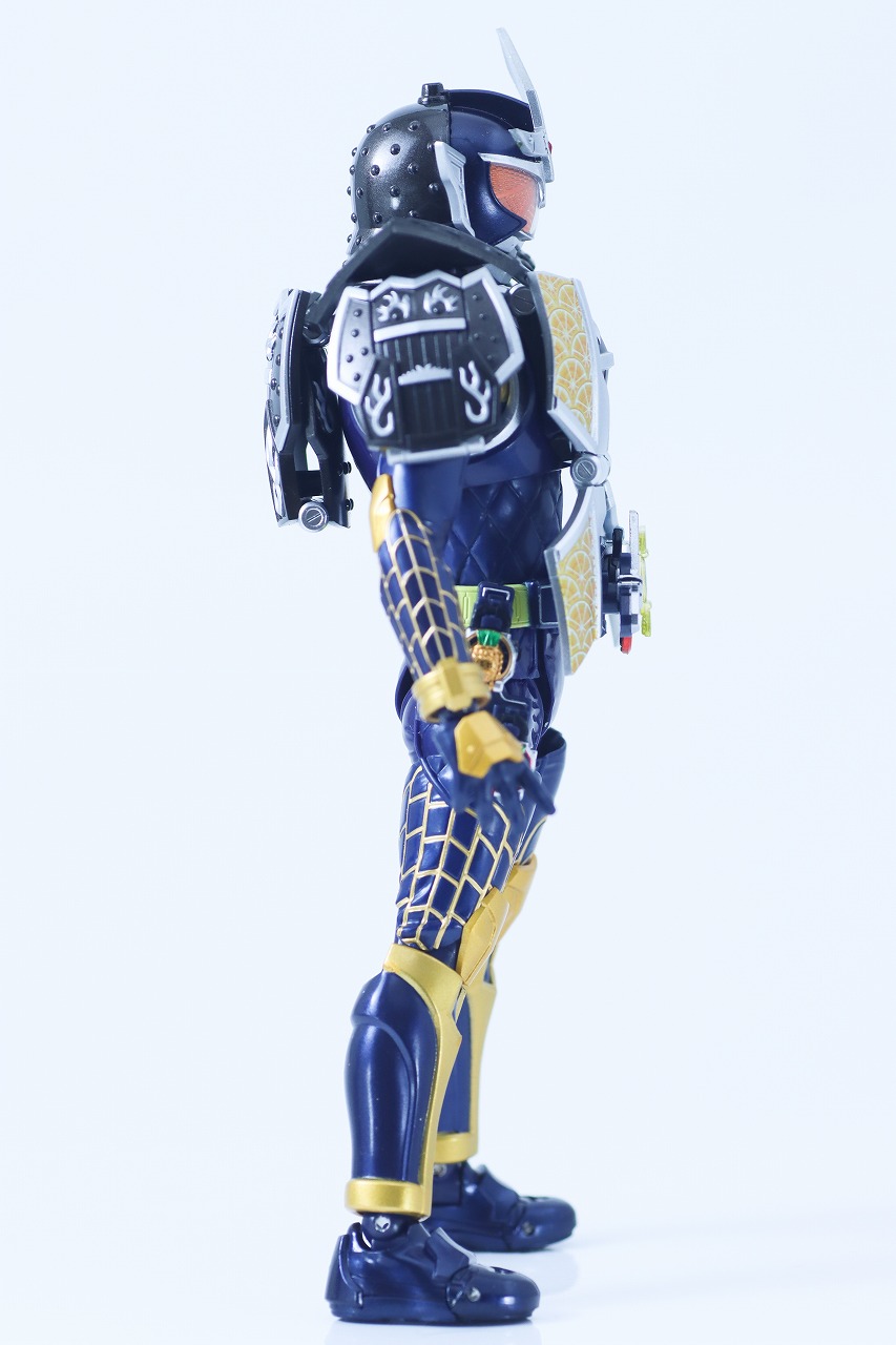 S.H.フィギュアーツ 真骨彫製法 仮面ライダー鎧武 ジンバーレモンアームズ レビュー 本体