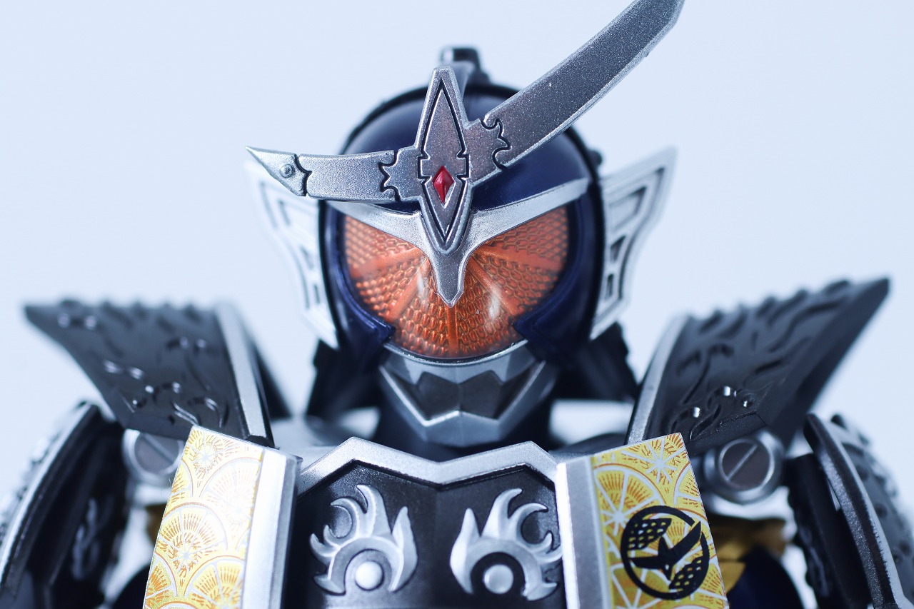 S.H.フィギュアーツ 真骨彫製法 仮面ライダー鎧武 ジンバーレモンアームズ レビュー 本体