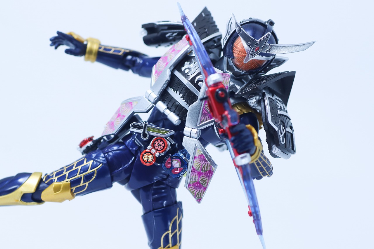 S.H.フィギュアーツ 真骨彫製法　仮面ライダー鎧武 ジンバーレモンアームズ　レビュー　アクション