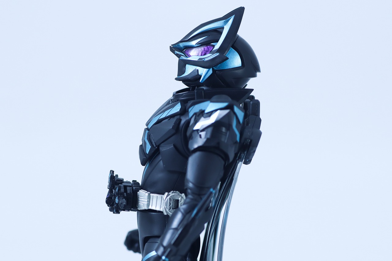 S.H.フィギュアーツ　仮面ライダーXギーツ　クロスギーツ　レビュー　可動範囲