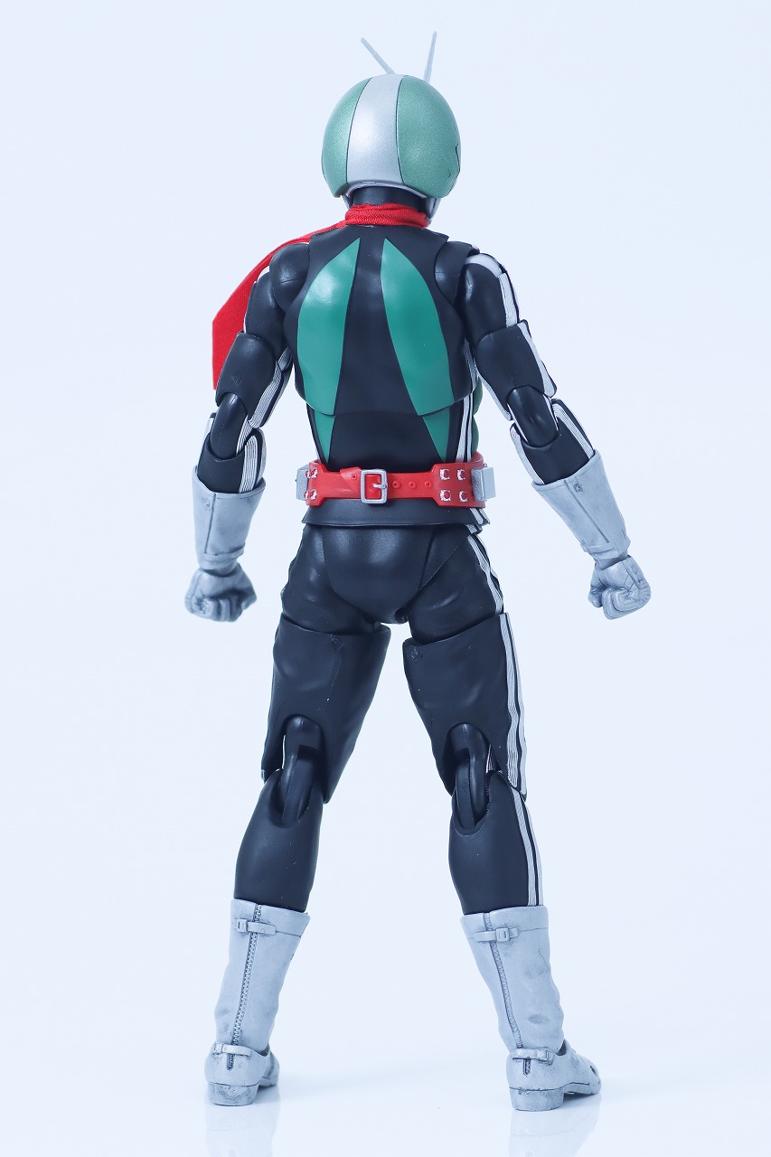 S.H.フィギュアーツ 真骨彫製法　仮面ライダー新1号 栄光の昭和ライダーエディション　レビュー　本体