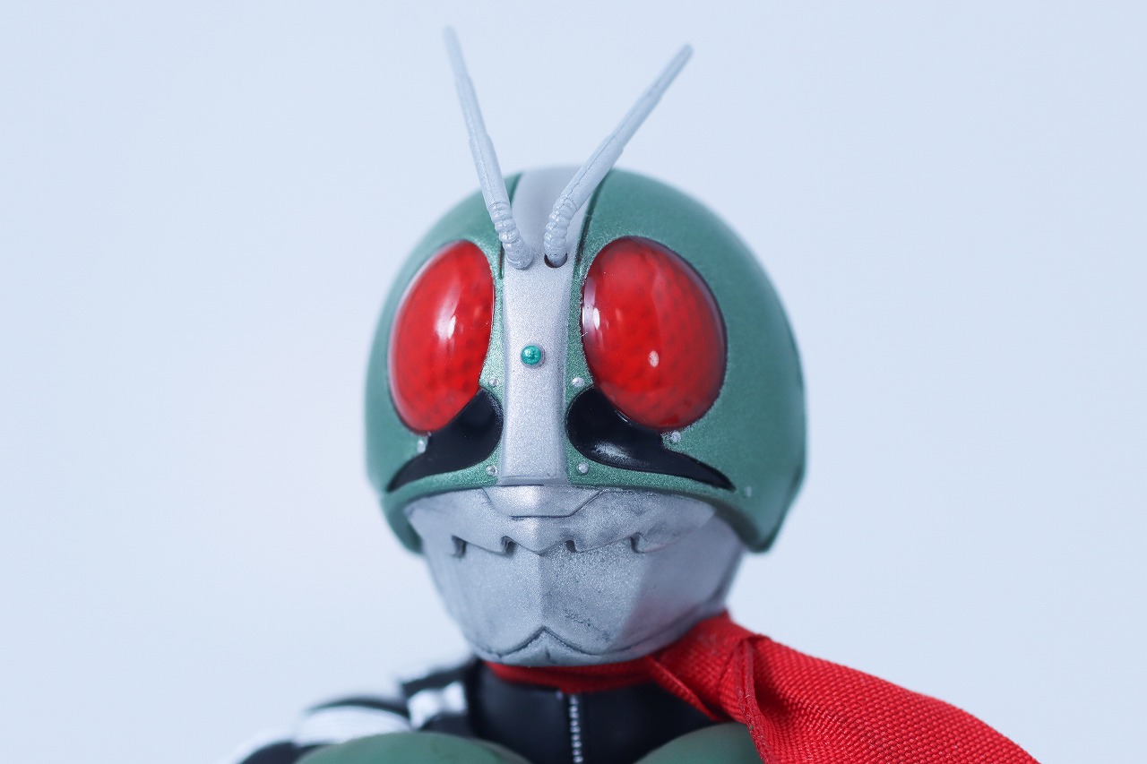 S.H.フィギュアーツ 真骨彫製法　仮面ライダー新1号 栄光の昭和ライダーエディション　レビュー　本体