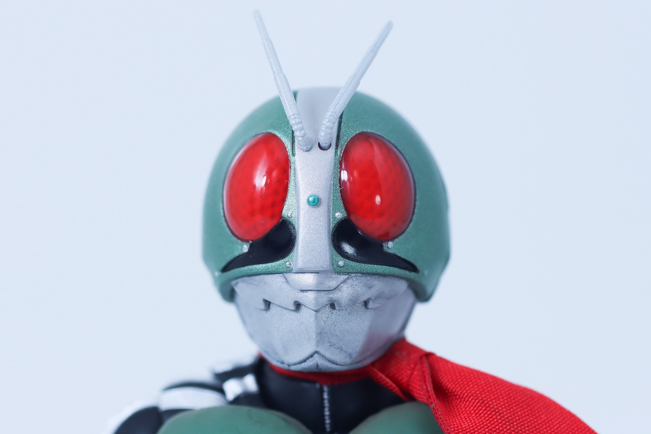 S.H.フィギュアーツ 真骨彫製法　仮面ライダー新1号 栄光の昭和ライダーエディション　レビュー　本体