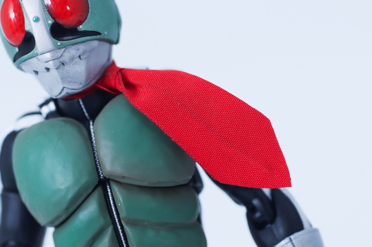 S.H.フィギュアーツ 真骨彫製法　仮面ライダー新1号 栄光の昭和ライダーエディション　レビュー　本体