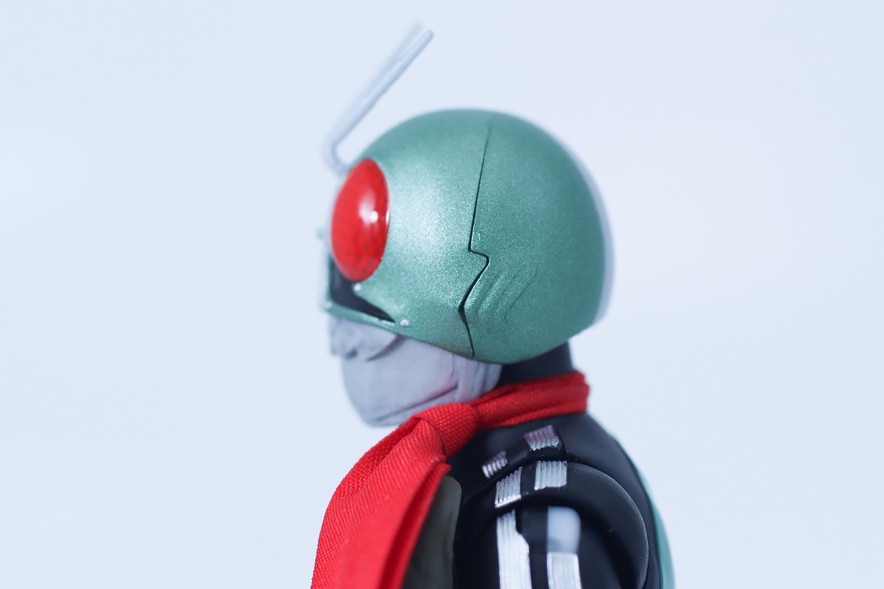 S.H.フィギュアーツ 真骨彫製法　仮面ライダー新1号 栄光の昭和ライダーエディション　レビュー　本体