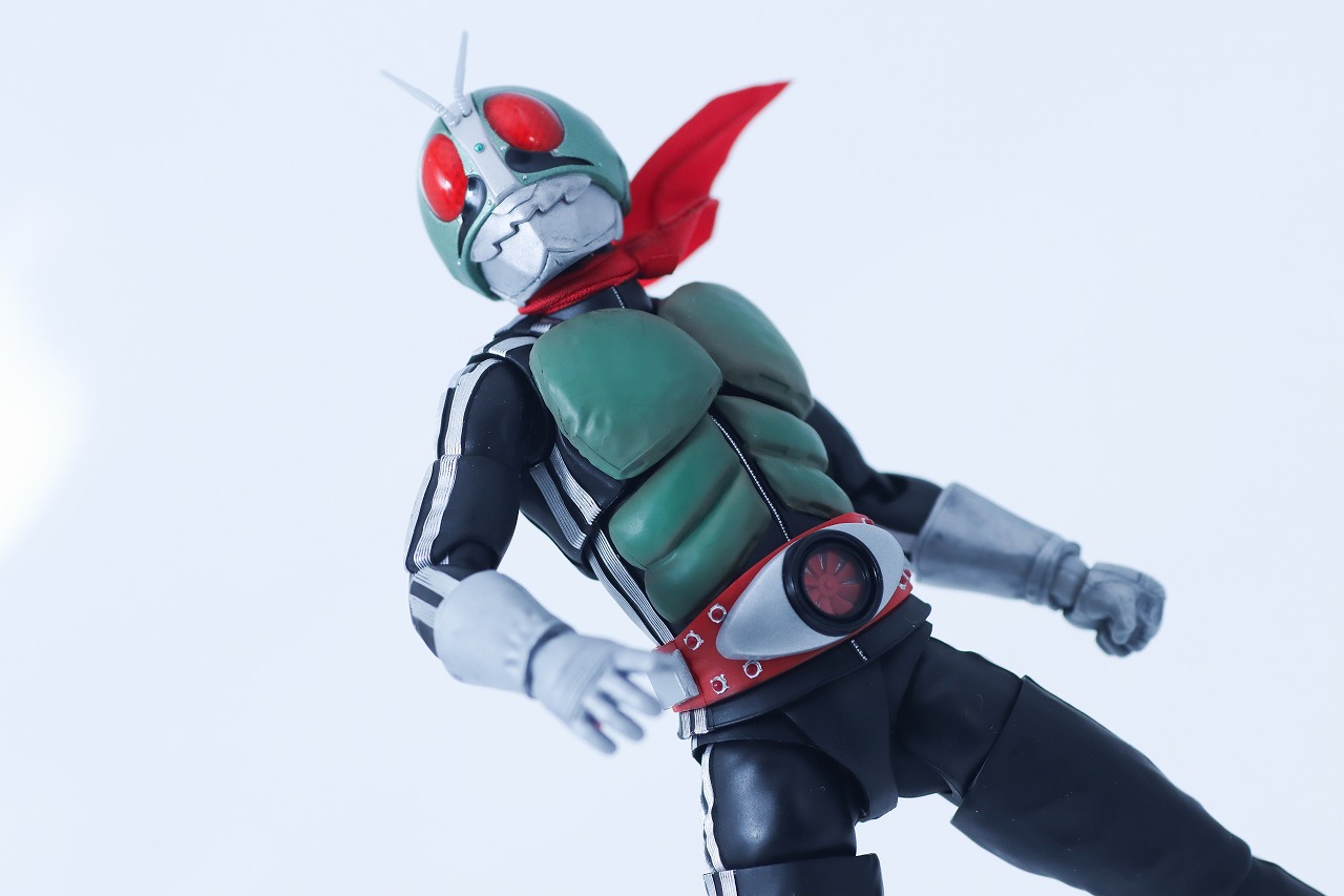 S.H.フィギュアーツ 真骨彫製法　仮面ライダー新1号 栄光の昭和ライダーエディション　レビュー　アクション