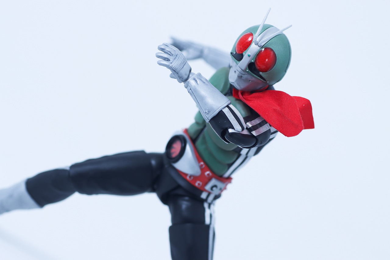 S.H.フィギュアーツ 真骨彫製法　仮面ライダー新1号 栄光の昭和ライダーエディション　レビュー　アクション
