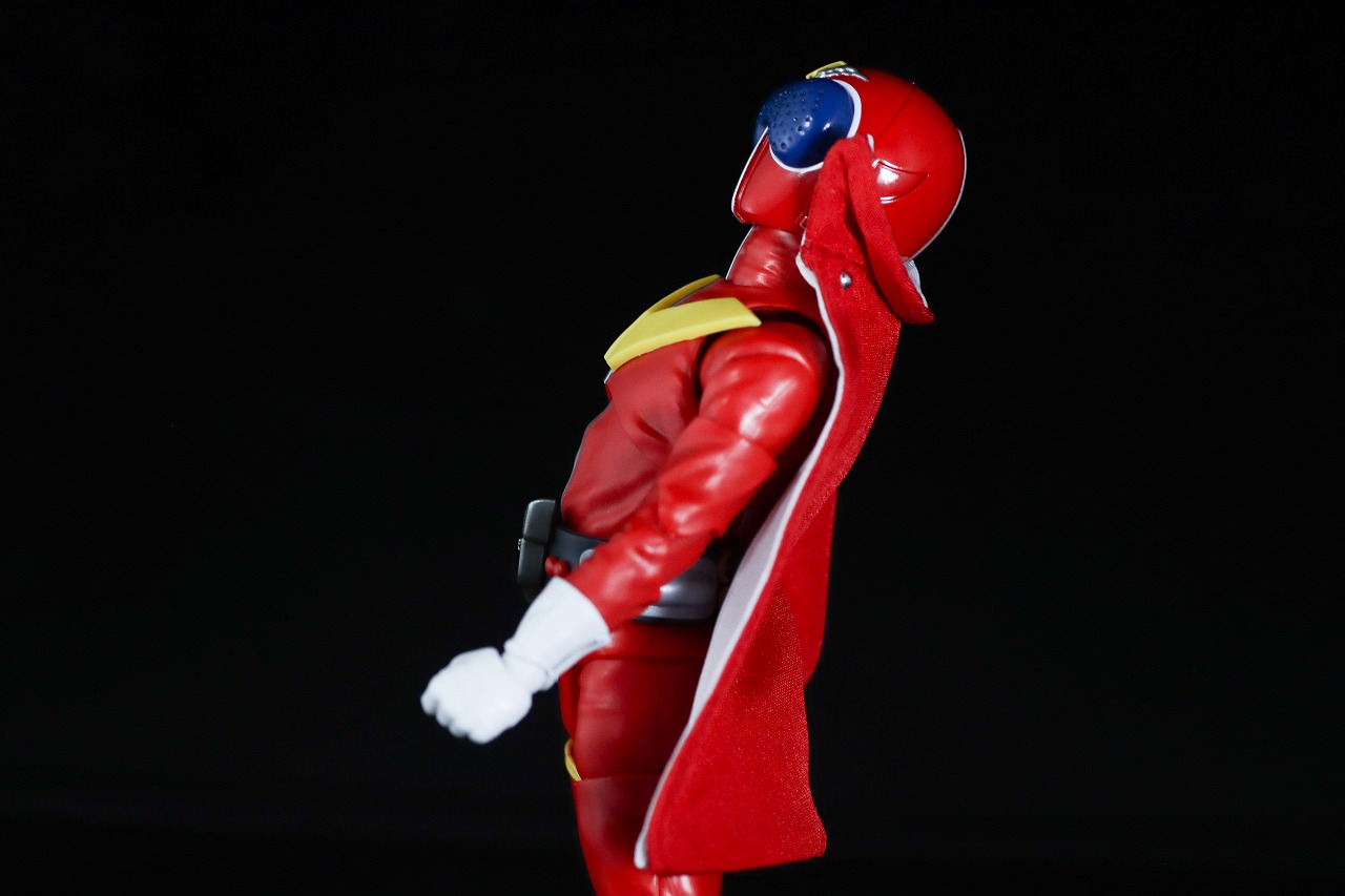 S.H.フィギュアーツ 真骨彫製法　アカレンジャー 50th Anniversary ver.　レビュー　可動範囲