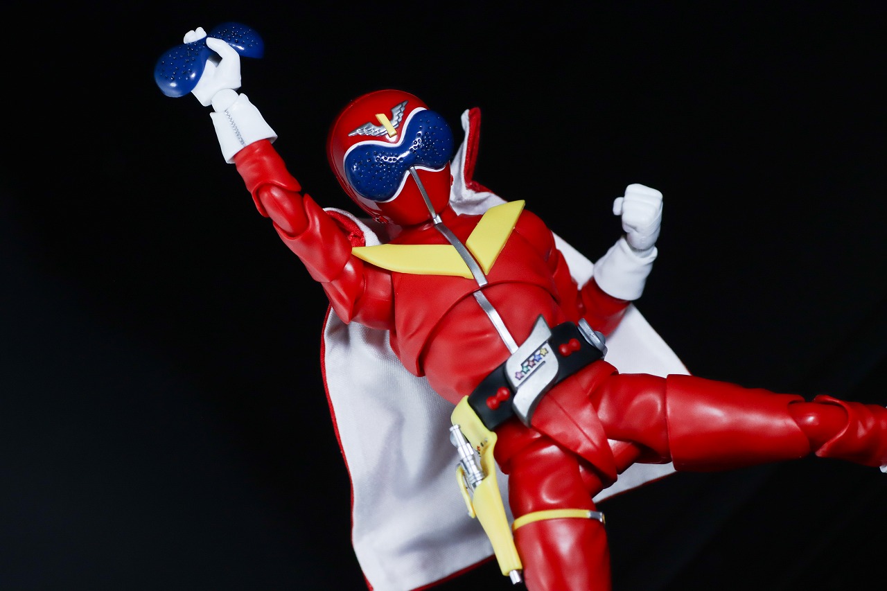 S.H.フィギュアーツ 真骨彫製法　アカレンジャー 50th Anniversary ver.　レビュー　アクション