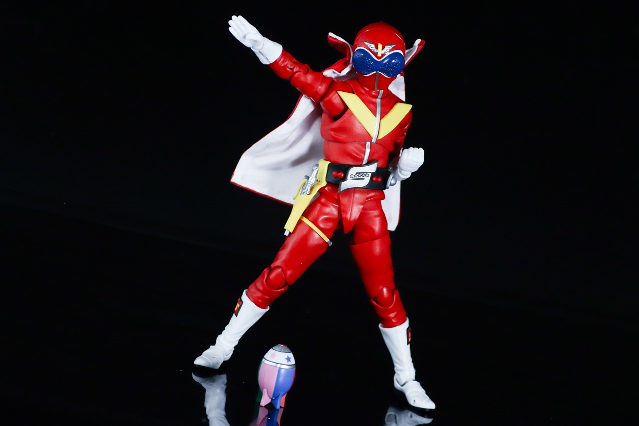 S.H.フィギュアーツ 真骨彫製法　アカレンジャー 50th Anniversary ver.　レビュー　アクション